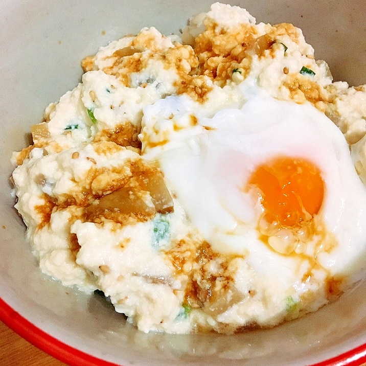 混ぜて美味しい！豆腐丼